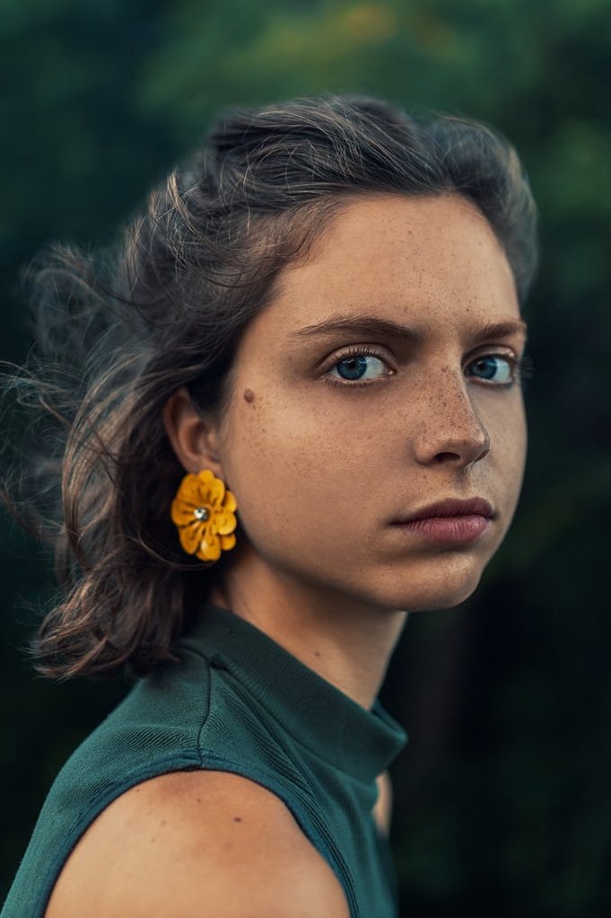 Bianca Oliveti backdrop