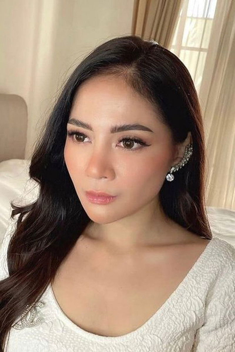 Gracia Marcilia backdrop