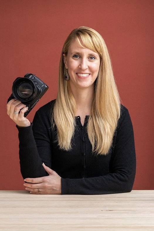 Giulia Candussi backdrop