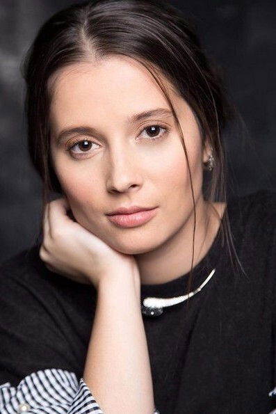 Carole-Anne Lecuyer backdrop