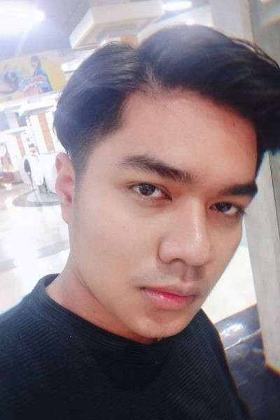 Yourboy Nureee backdrop