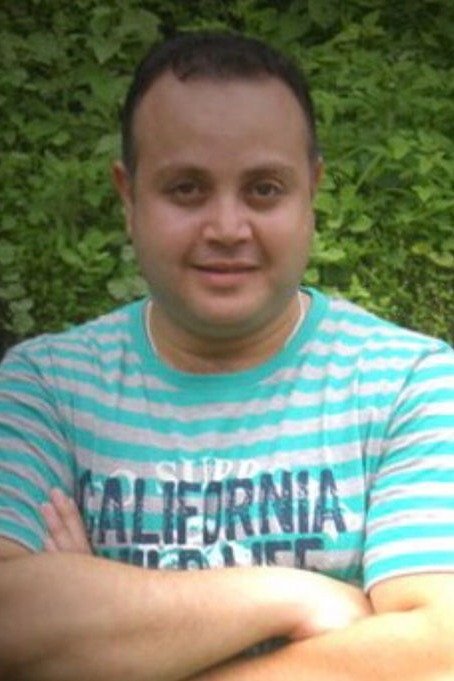 Moamen Hassan backdrop