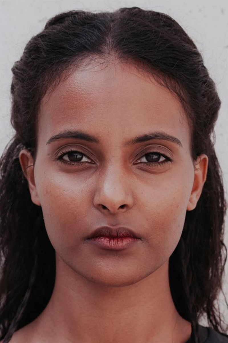 Clara Couturet backdrop