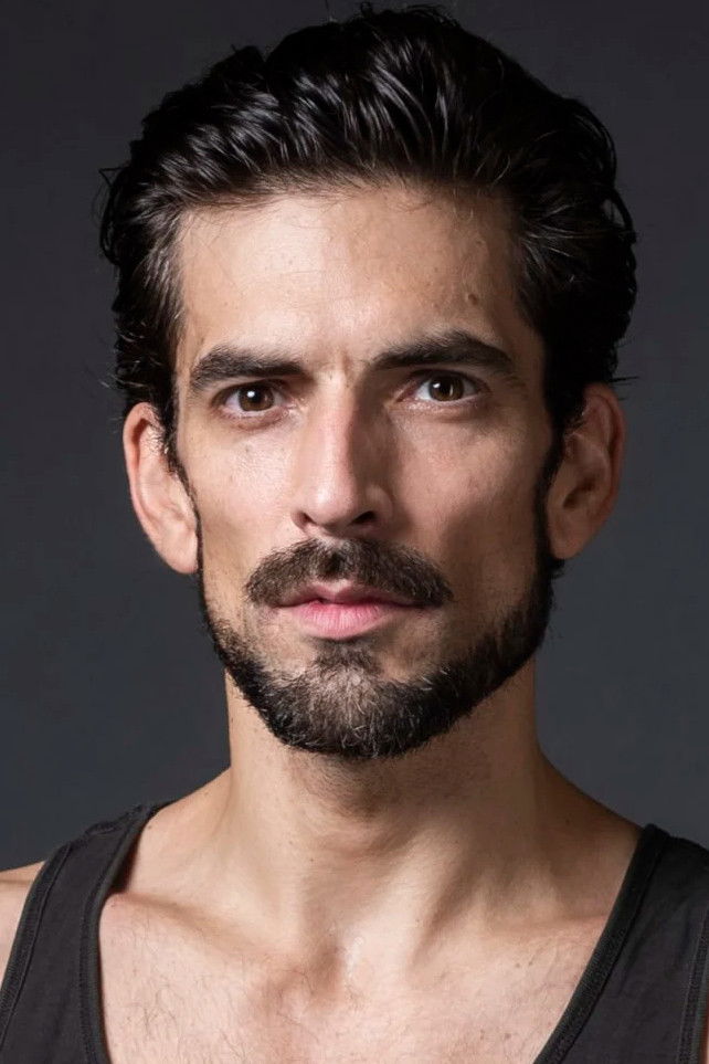 Audric Bezard backdrop