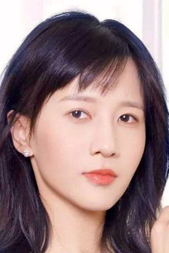 Jiang Yilei backdrop