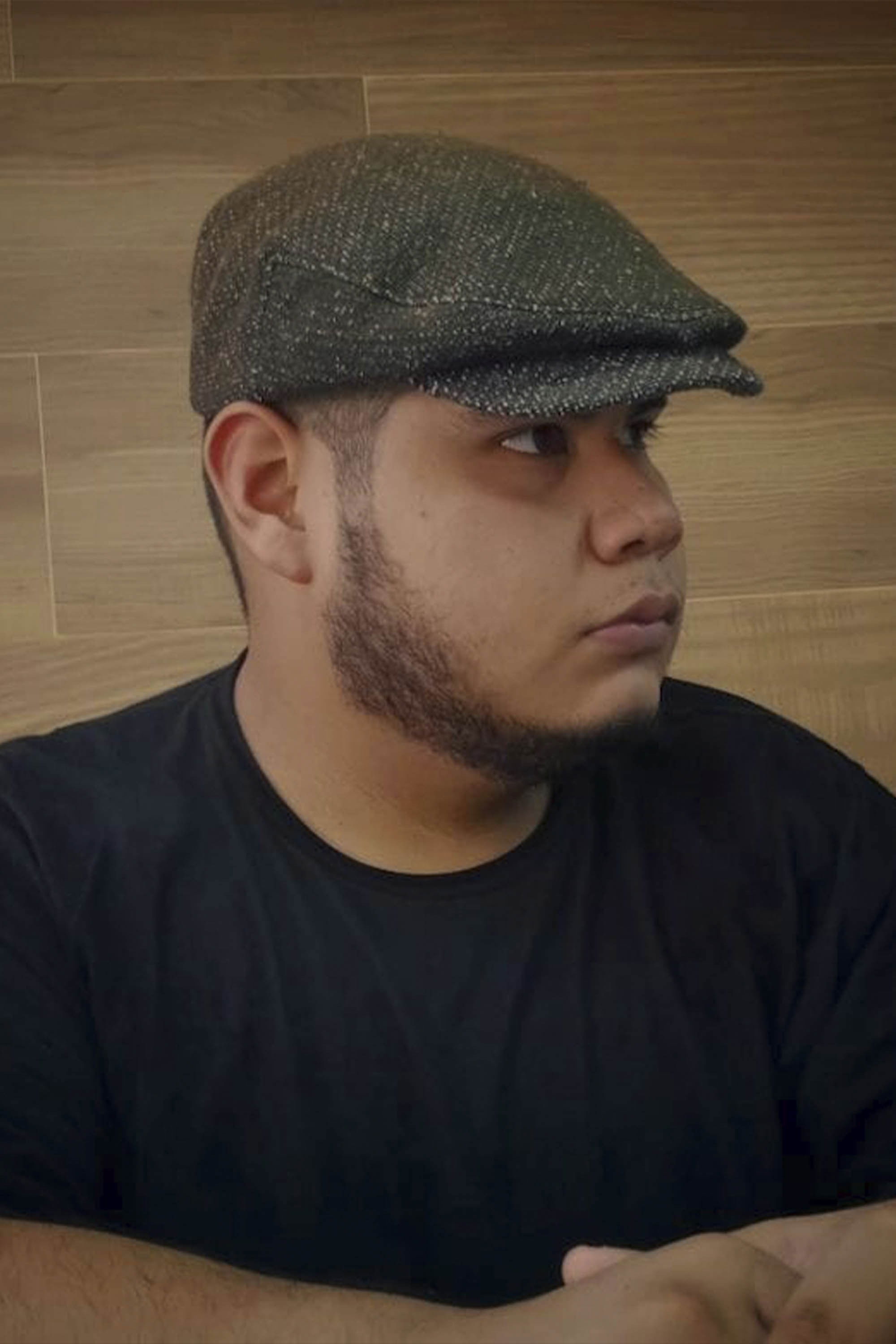 Félix de León backdrop