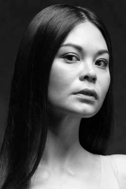 Alice Renavand backdrop