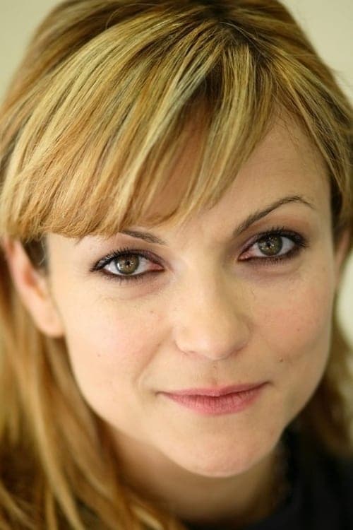 Isabel Blanco backdrop