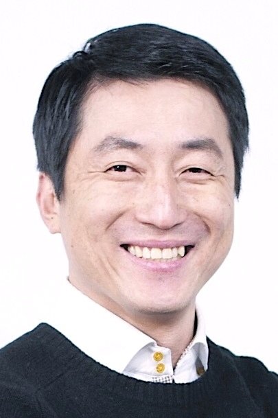 Son In-yong backdrop