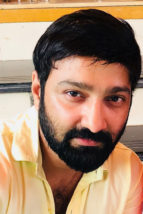 Tanveer Hashmi backdrop