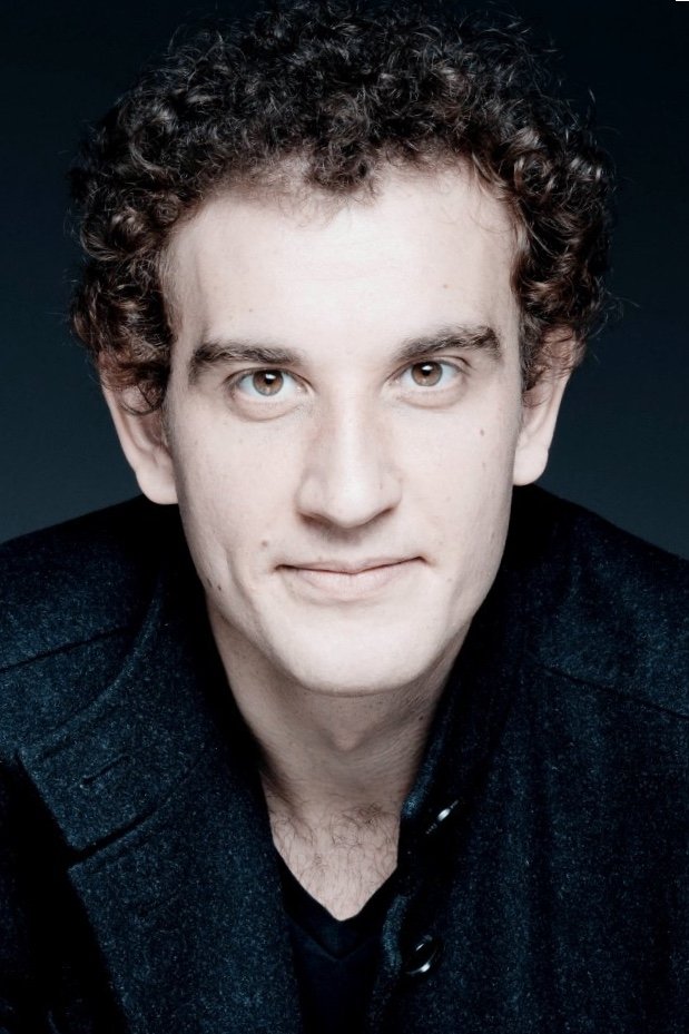 Tareq Nazmi backdrop