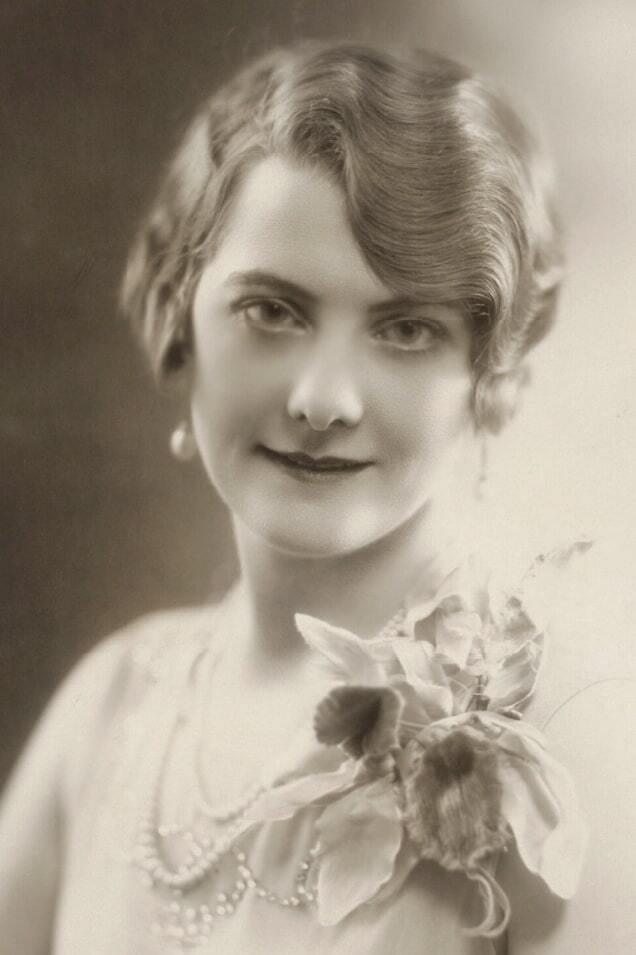 Beppie De Vries backdrop