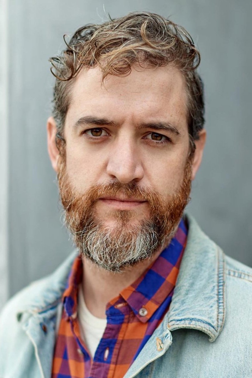 Ian Bratschie backdrop