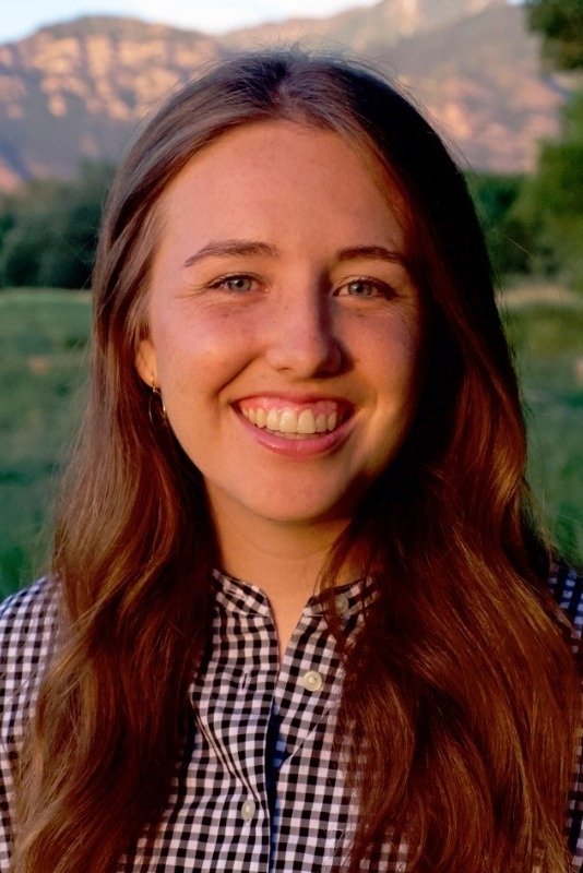 Abi Nielson Hunsaker backdrop