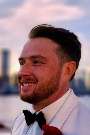 Brijan Dafi backdrop