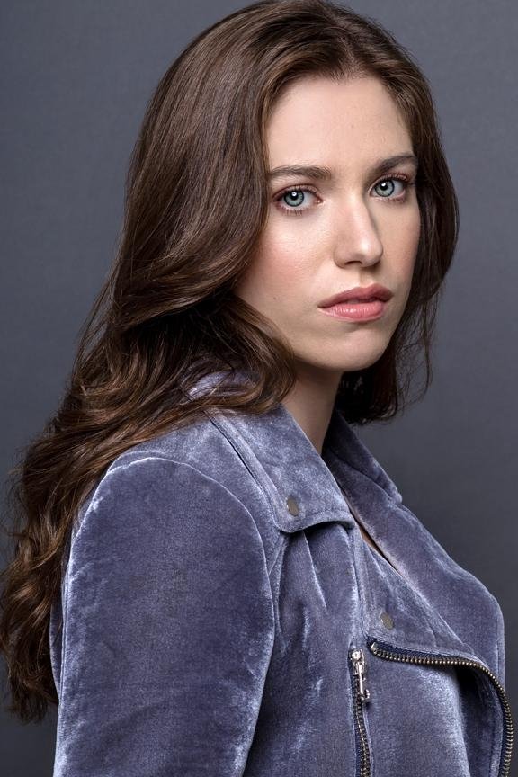 Julia Terranova backdrop