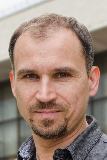 Rostyslav Derzhypilskyi backdrop