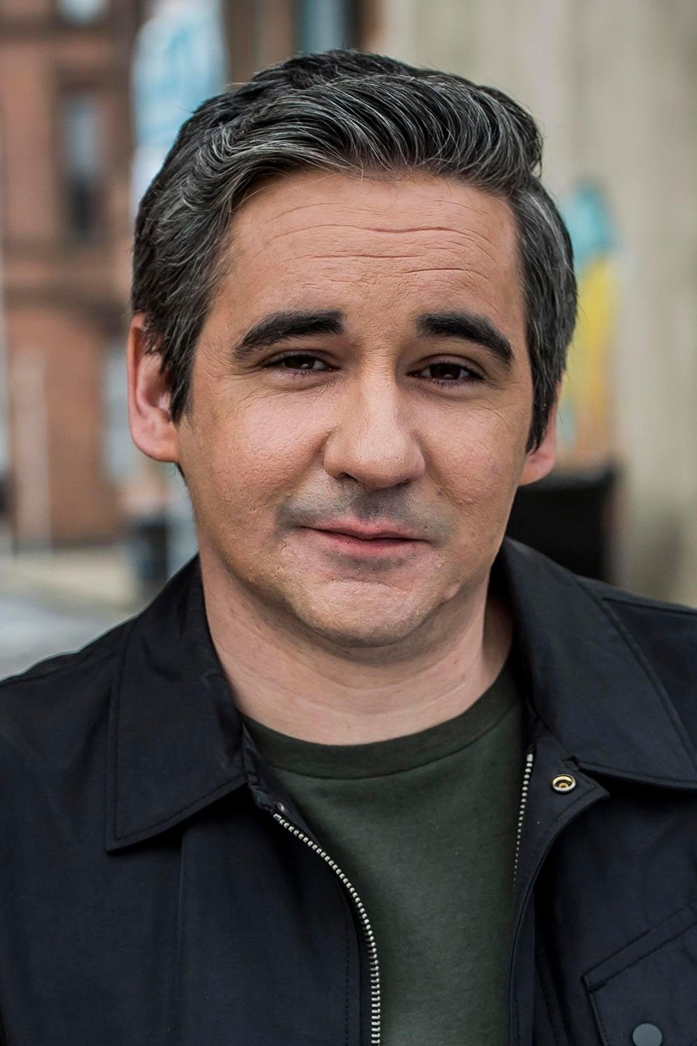 Iain Robertson backdrop