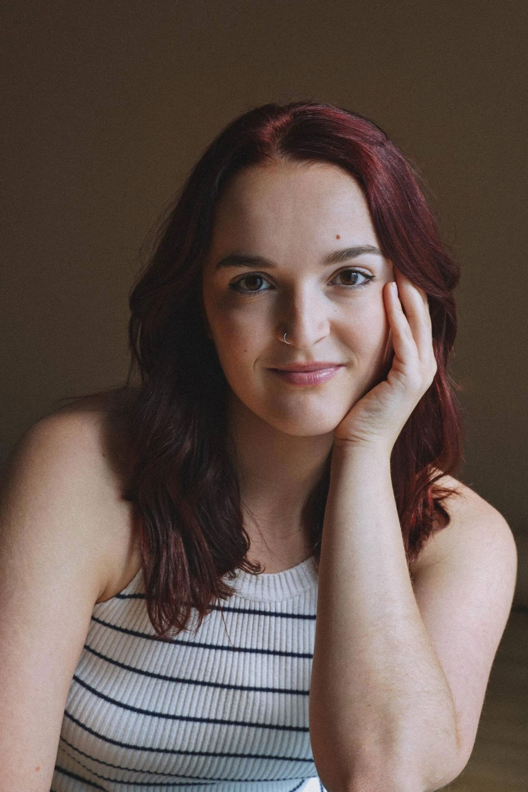 Isabel Pecci backdrop