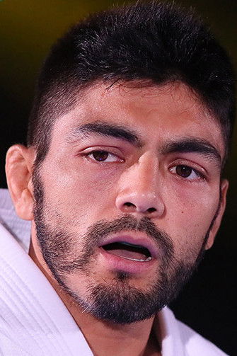 Roberto de Souza backdrop