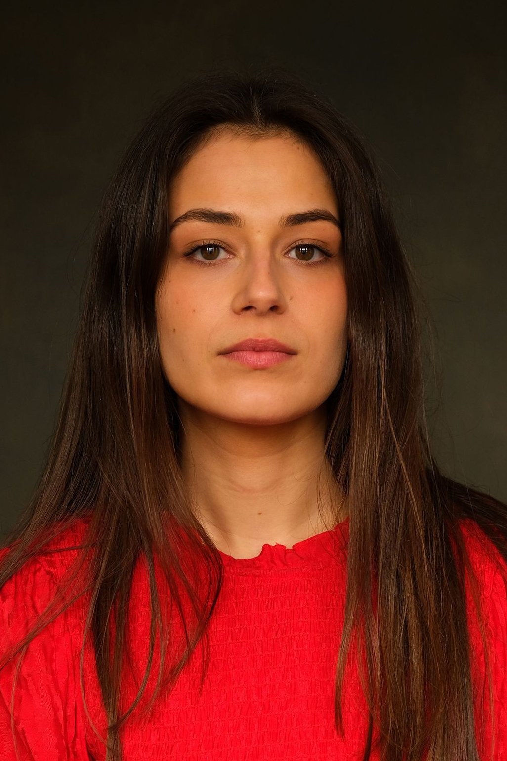 Carlotta Banat backdrop