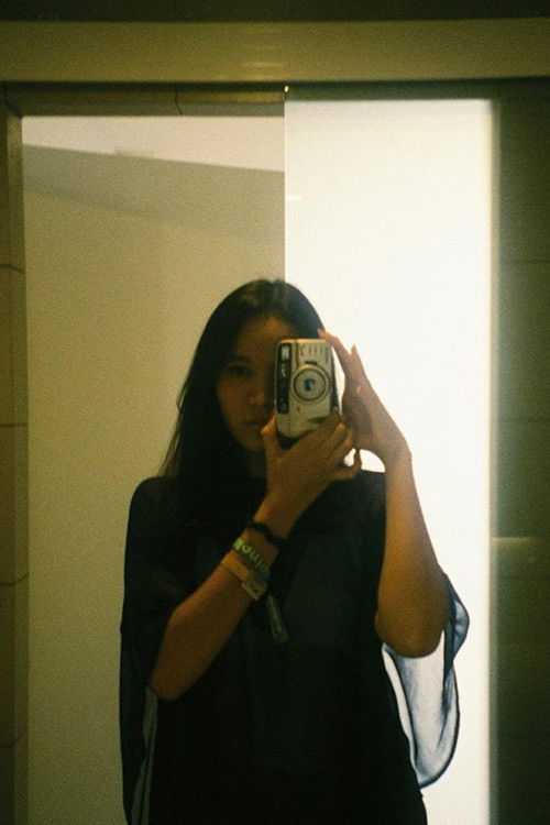 Aliya Marissa backdrop