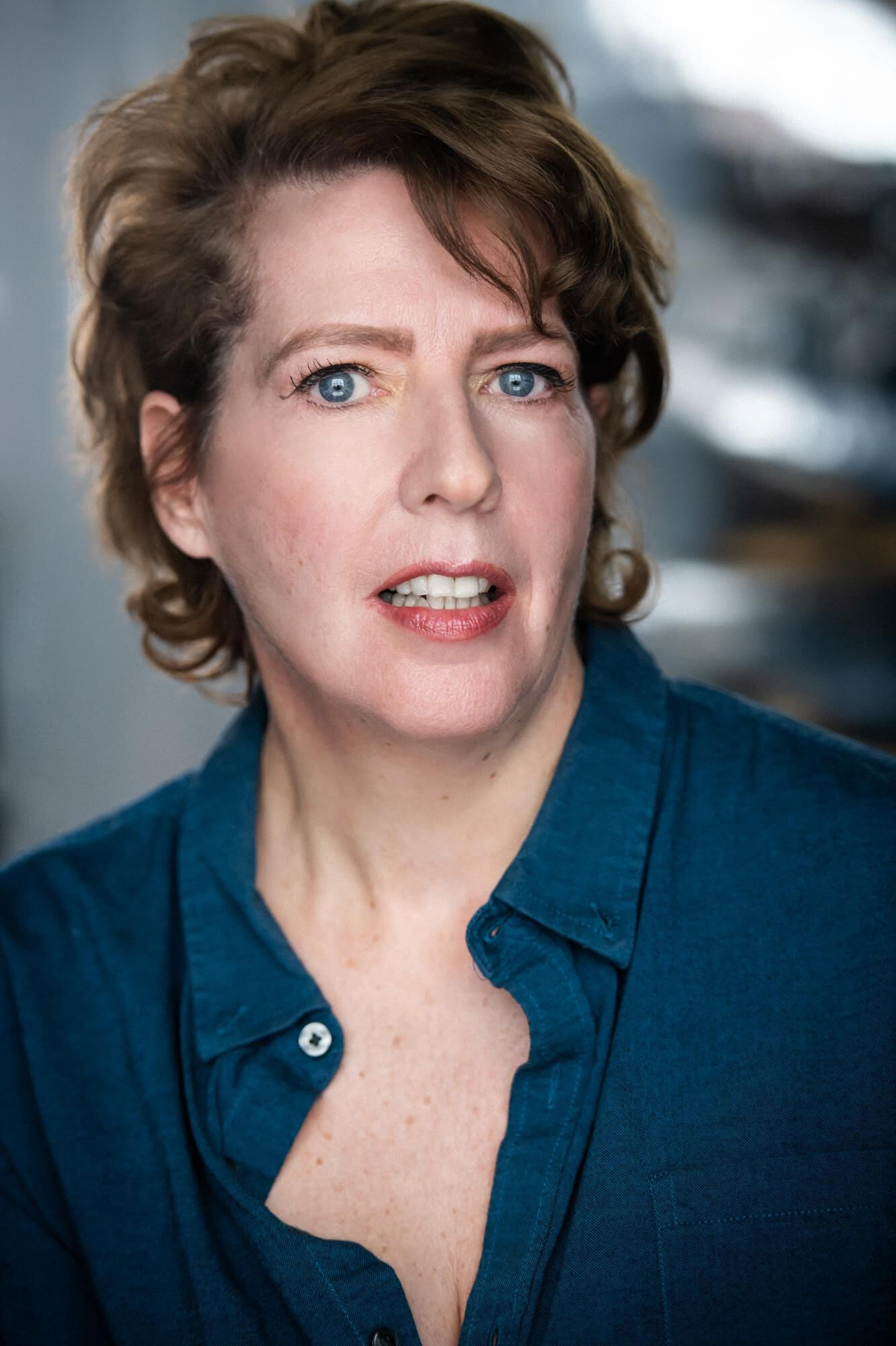 Elle Spencer backdrop