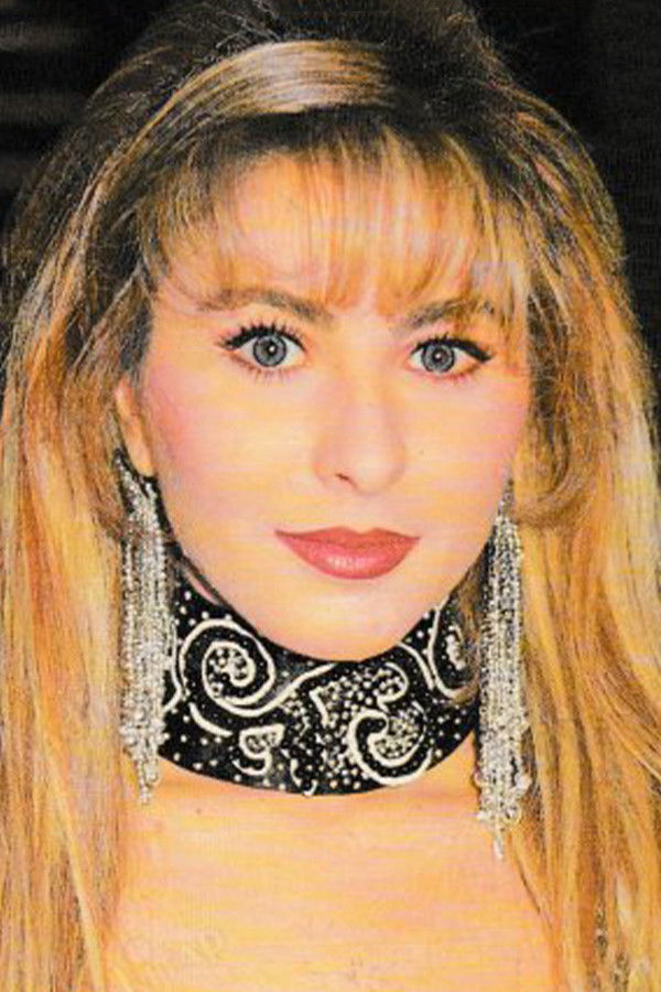 Sibel Barış backdrop