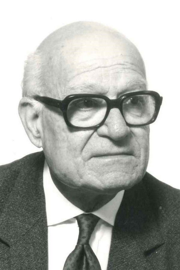 Giorgos Iordanidis backdrop