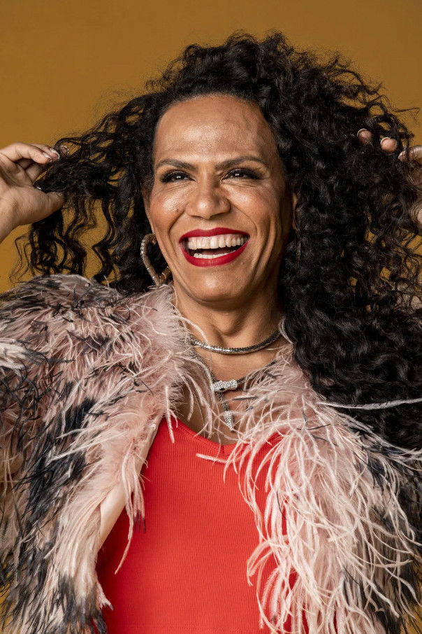 Valéria Barcellos backdrop