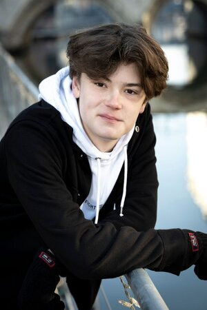 Tristan Stienlet backdrop