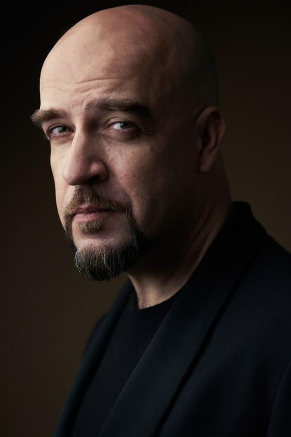 Eric Anderson backdrop