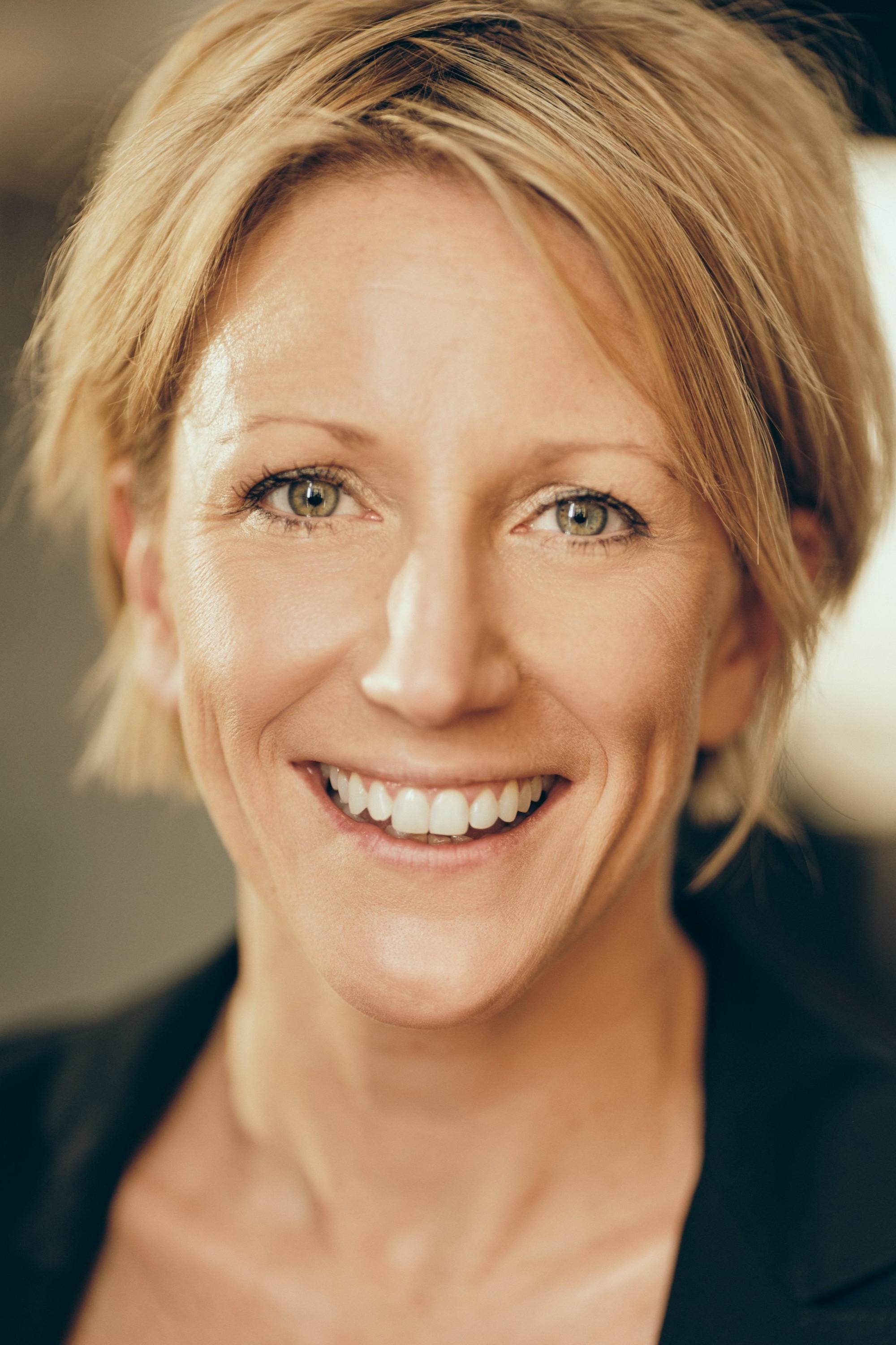 Penelope Rawlins backdrop