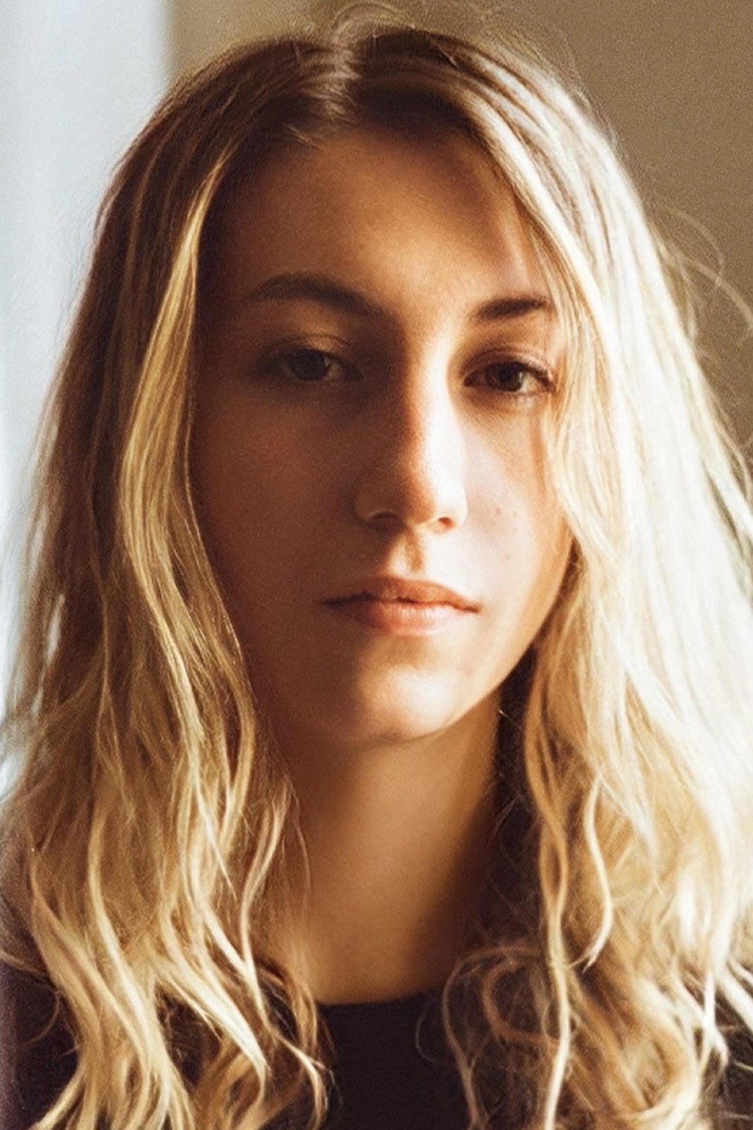 Alice Maio Mackay backdrop