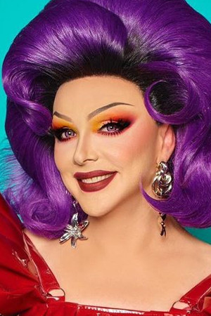 Supremme de Luxe backdrop