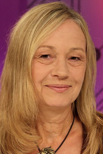 Willa Bohnet backdrop