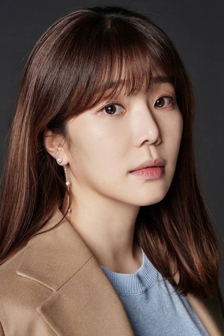 Lee Mun-jeong backdrop