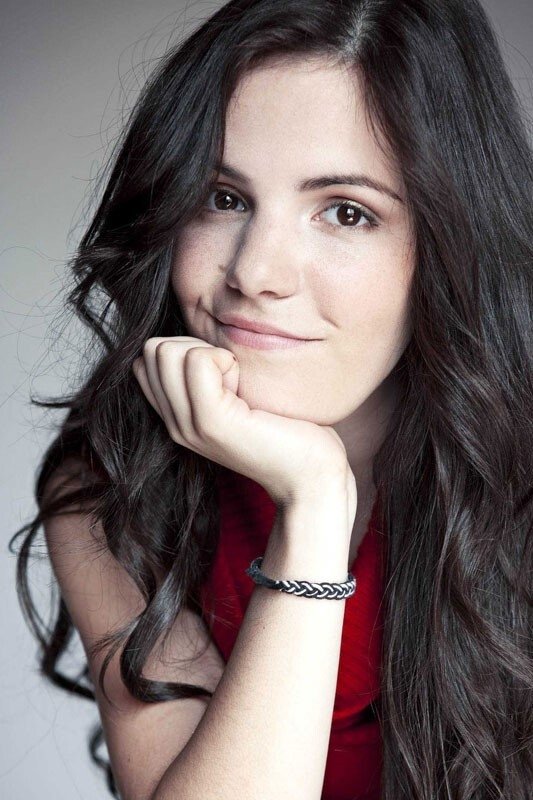 Charlotte Hervieux backdrop