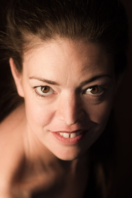 Julie Basecqz backdrop