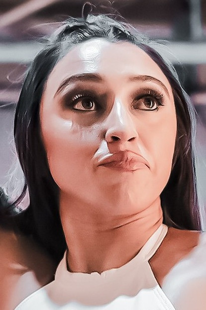 Madison Dombkowski backdrop