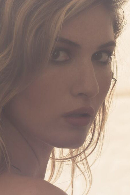 Shauna Sexton backdrop