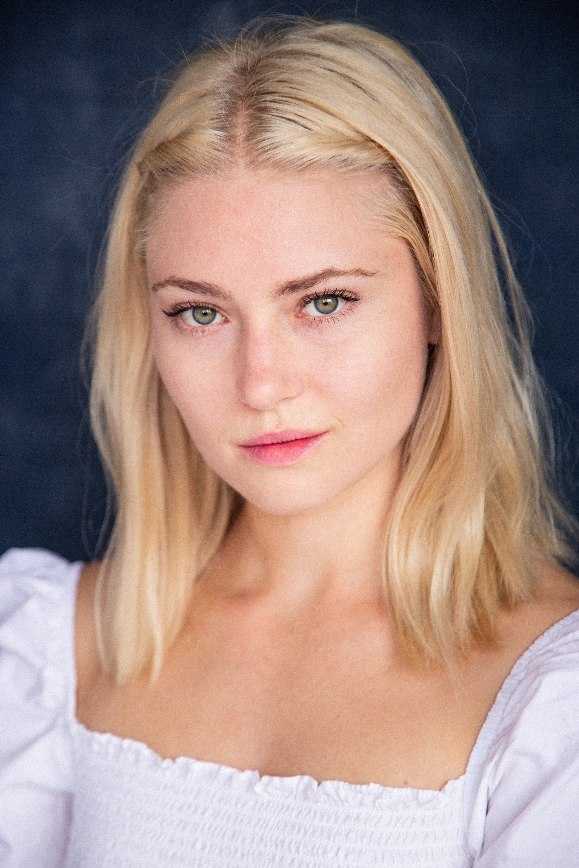 Lola Claire backdrop