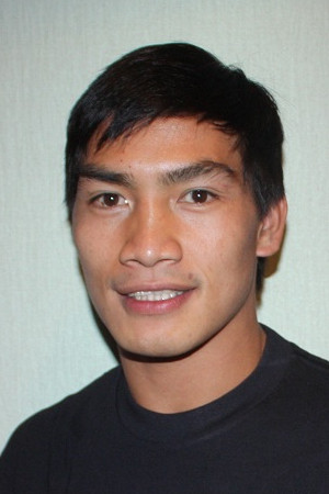Eduard Folayang backdrop