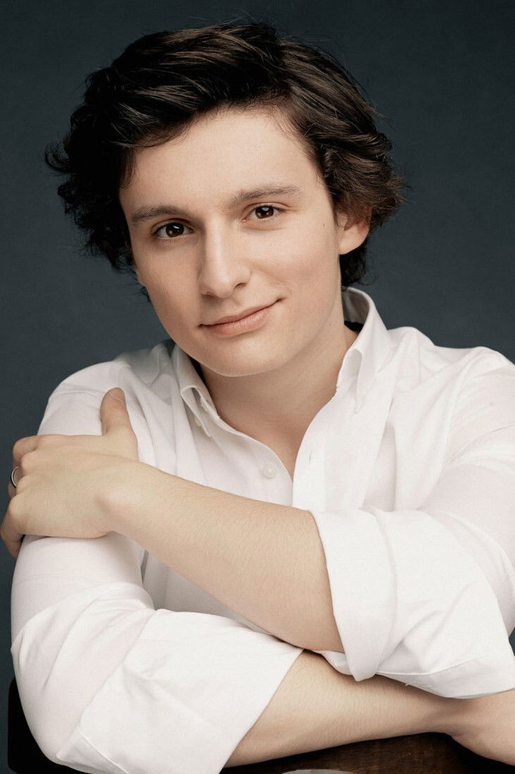 Rodrigo Domar backdrop