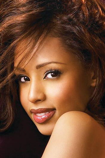 Ida Ljungqvist backdrop