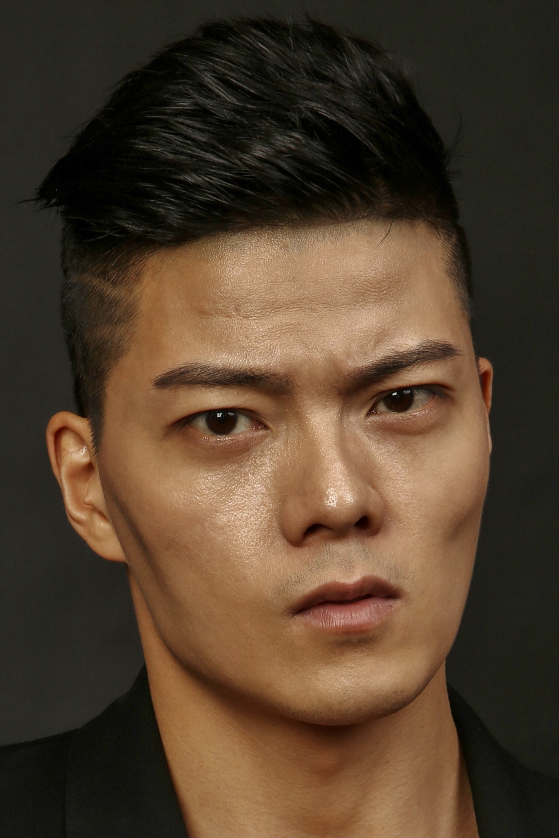 Jiang Xiaolin backdrop