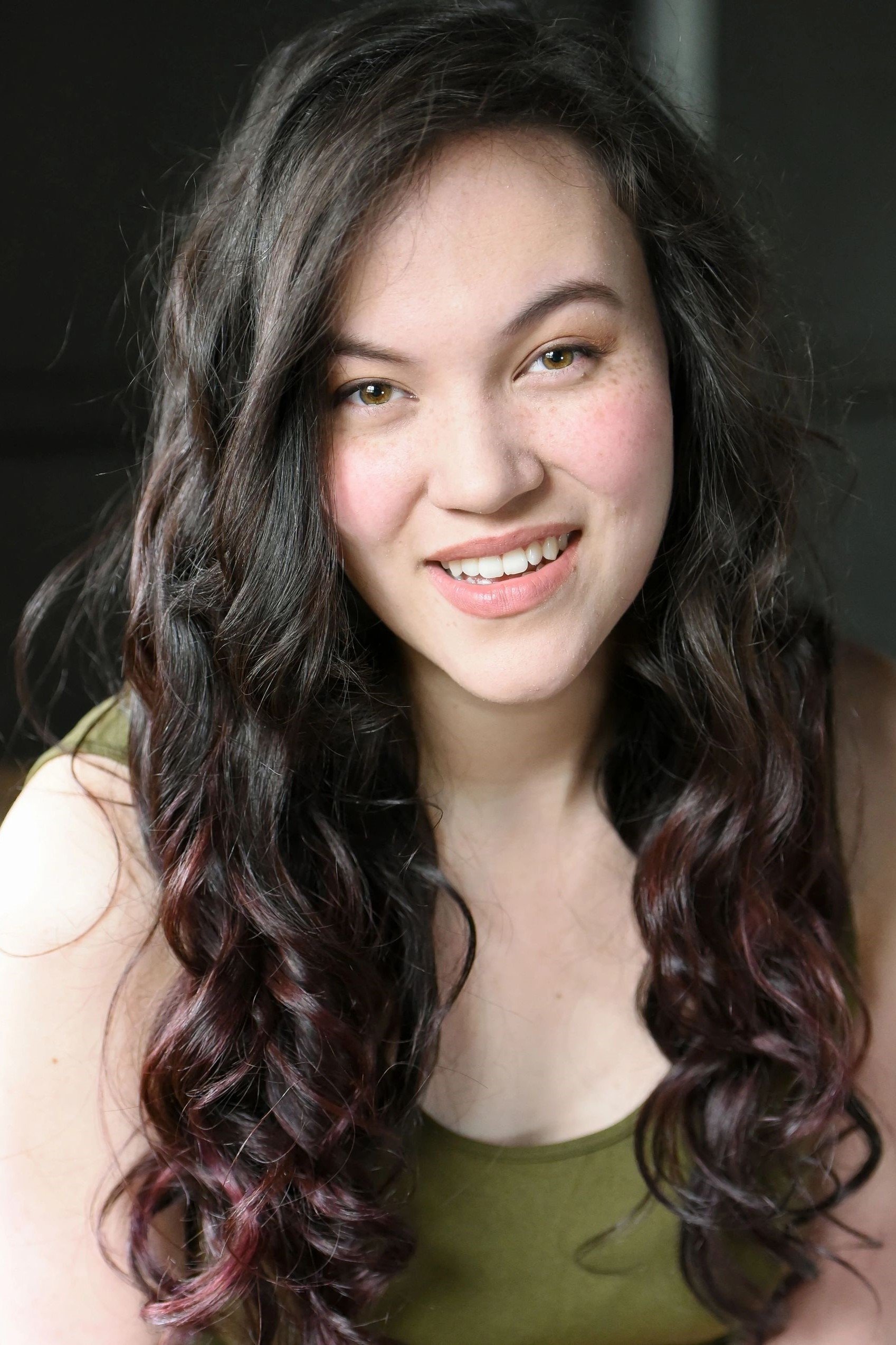 Rhianna DeVries backdrop