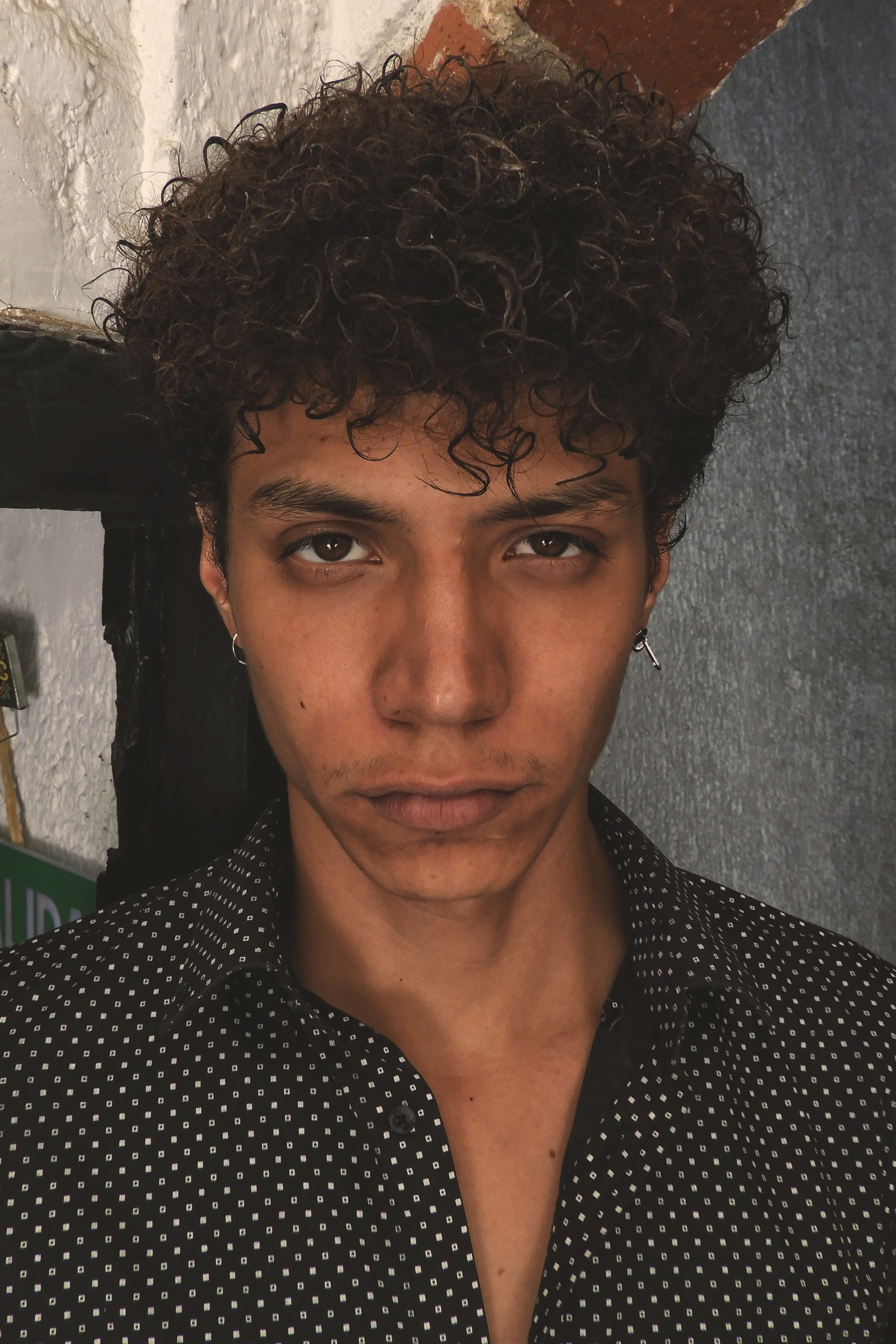 Ivan Muñoz backdrop