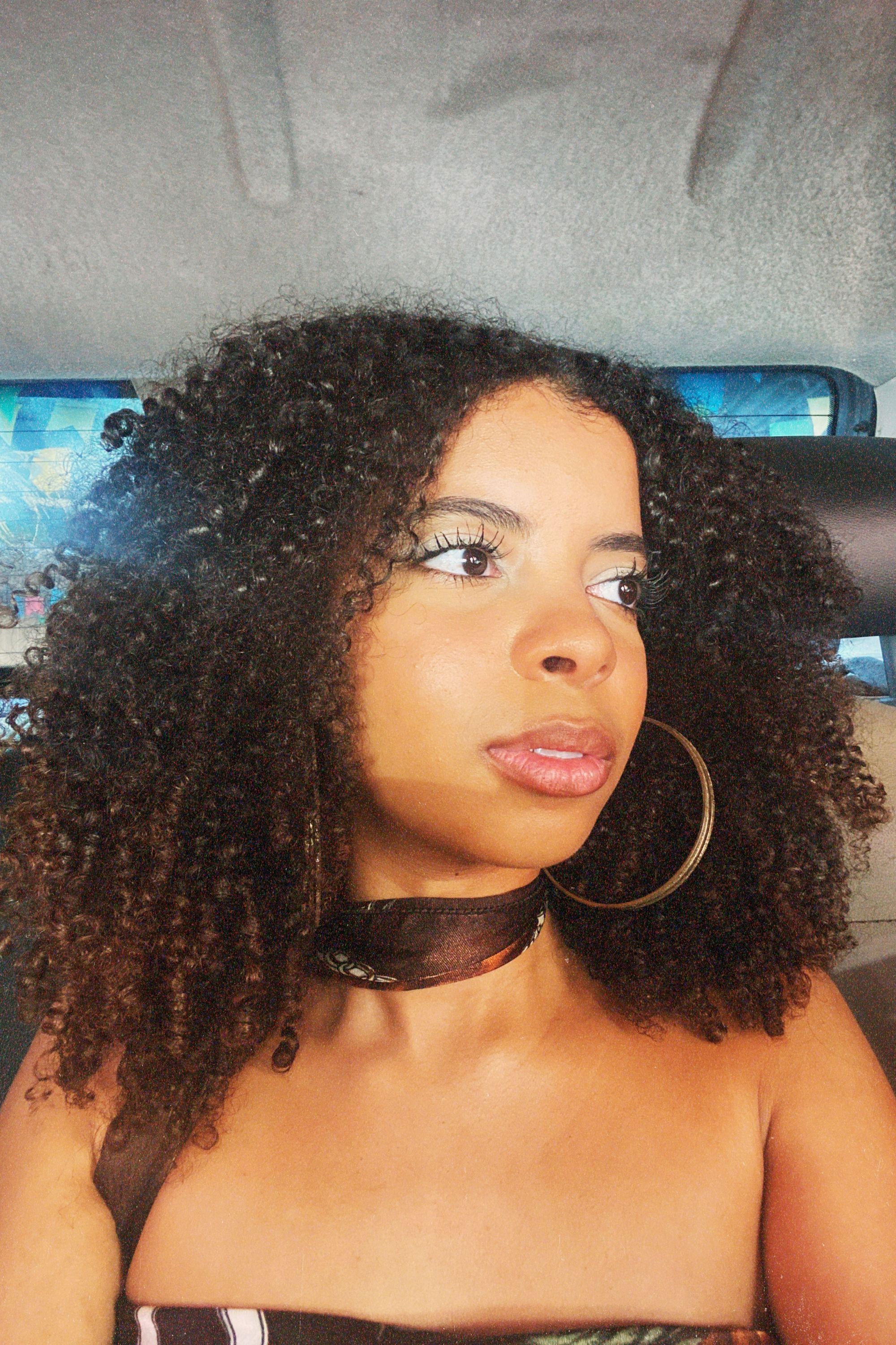 Isadora Nascimento backdrop