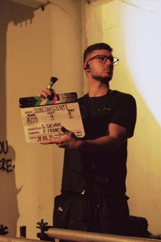 Guilherme Ayres backdrop